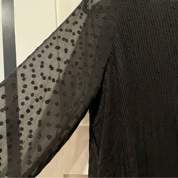 Seraphine Maternity Size 12 Black top - Picture 4 of 5